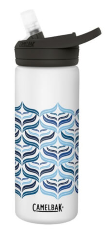 Wygodna butelka termiczna Eddy+ Vacuum Insulated 0,6l biała ze wzorem Camelbak