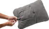 Wygodna poduszka turystyczna Compressible Pillow Cinch R funGuy Thermarest