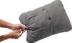 Wygodna poduszka turystyczna Compressible Pillow Cinch R warp speed Thermarest